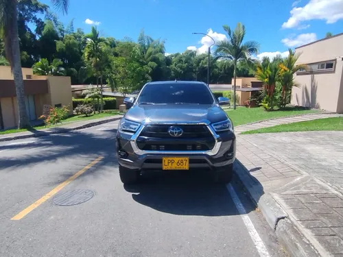 Toyota Hilux 2022 2.8 automática