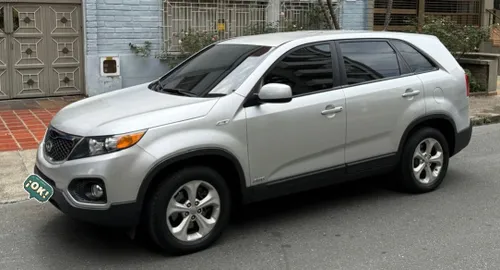 KIA SORENTO 2012 AUTOMATICO 7 PUESTOS Y 4X4 FULL