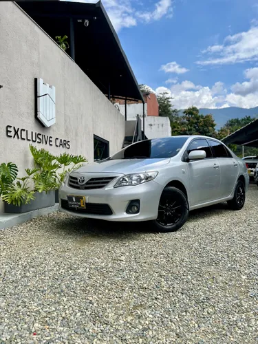 TOYOTA COROLLA 1.8 XLI 2013