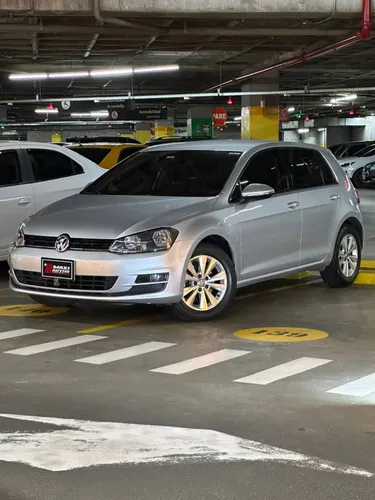 VOLKSWAGEN GOLF COMFORTLINE 2015 AUTOMATICO 1.600L PLATA 82.000KMS
