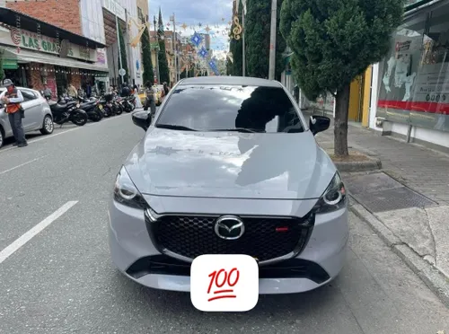 Mazda 2 Grand Touring Carbon 2025 