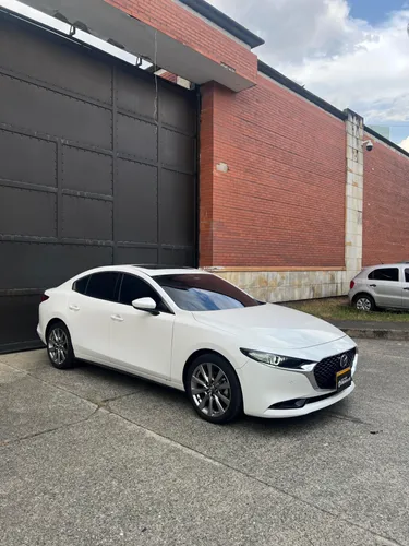 Mazda 3 Touring 2025