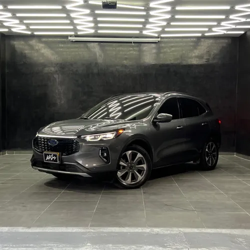 Ford Escape Titanium 2023 2.0