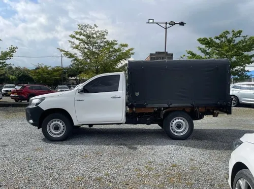 Toyota Hilux Chasis 2022