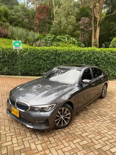 BMW 330e enchufable 2022 