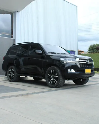 Toyota Land Cruiser Sahara VDJ200 2010