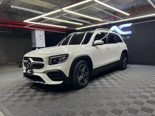 Mercedes-Benz Clase GLB 200 2023 AMG CC1300 TURBO