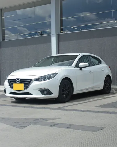 Mazda 3 Sport Touring 2.0 2015