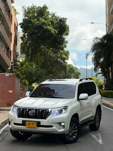 TOYOTA PRADO TXL 2022  2.8 DIÉSEL 4x4