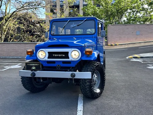 Toyota FJ Cruiser 1976 Restaurada 