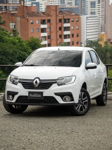 Renault Logan Cross 2024