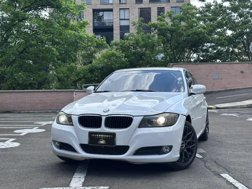 BMW 320i 2011