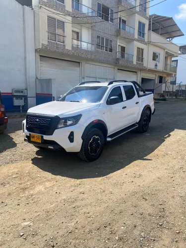 Nissan frontier 4x2 