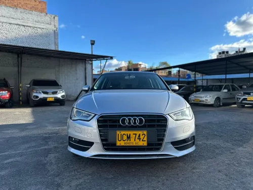 Audi A3 Hatchback 1.8 L 2015