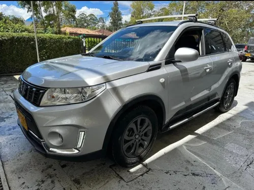 Suzuki Vitara Live 2023