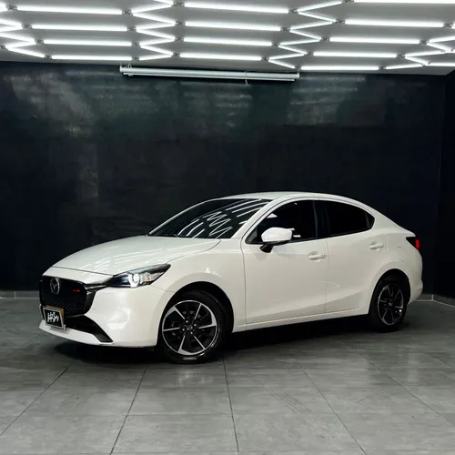 Mazda 2 Grand Touring LX 2025