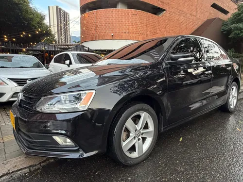 Volkswagen New Jetta 2013 at 