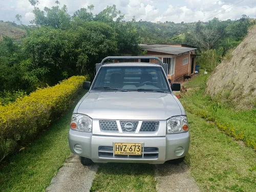 Nissan Frontier np300 4x2 gasolina