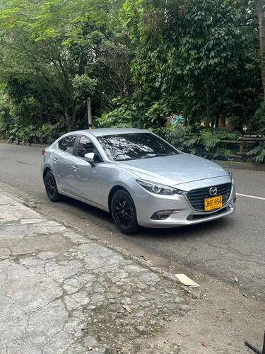 Mazda 3 grand touring 