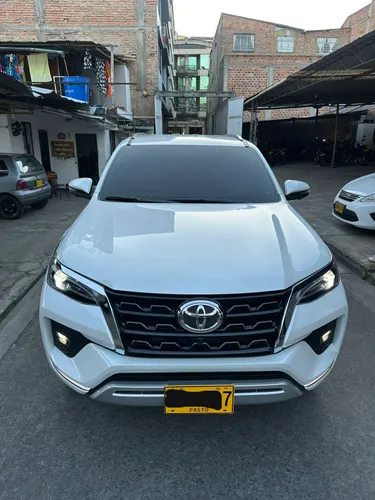 Toyota Fortuner SRV 2023