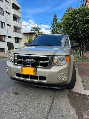 Ford Escape XTL - 2012 