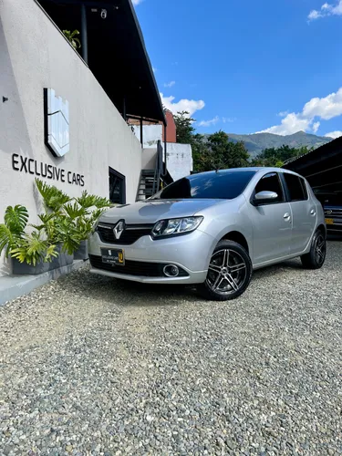 RENAULT SANDERO INTENS AT