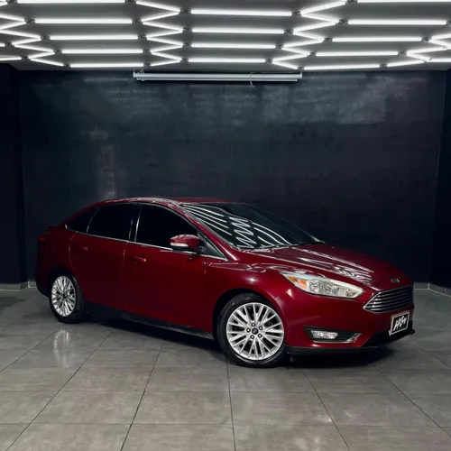 Ford Focus Titanium 2015 2.0