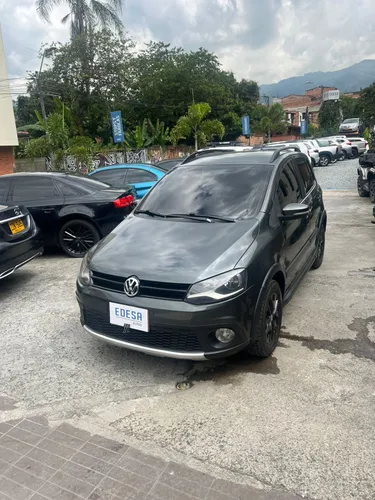 VOLKSWAGEN CROSS FOX