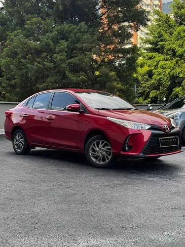 TOYOTA YARIS XS 2023