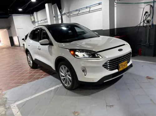 Ford Escape Titanium 2022