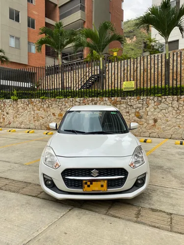 SUZUKI SWIFT HIBRIDO 2022