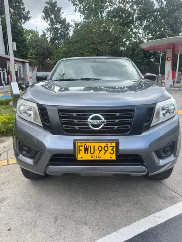 Nissan Frontier diésel 4x4 mecánica 2019