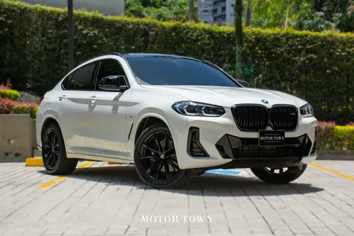 BMW X4 M40i 2025