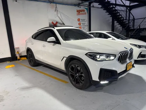 BMW X6 40i 