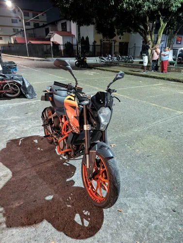 KTM DUKE 390