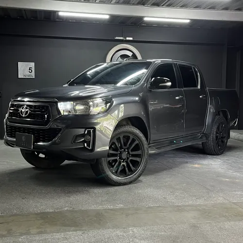 Toyota Hilux SRV 2017 Diesel Blindaje 2