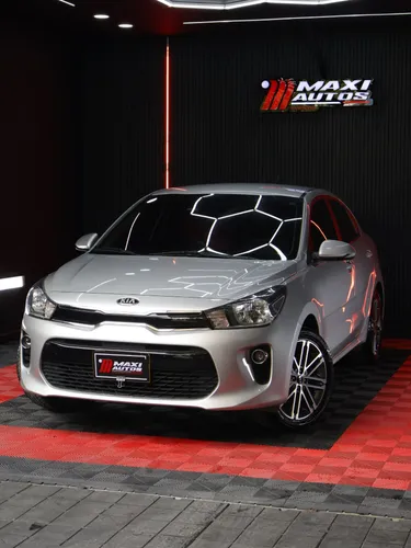 KIA RIO VIBRANT AUTOMATICO 2021