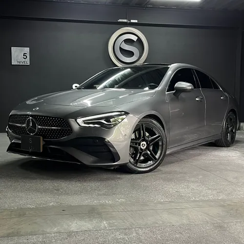 Mercedes Benz CLA200 2024