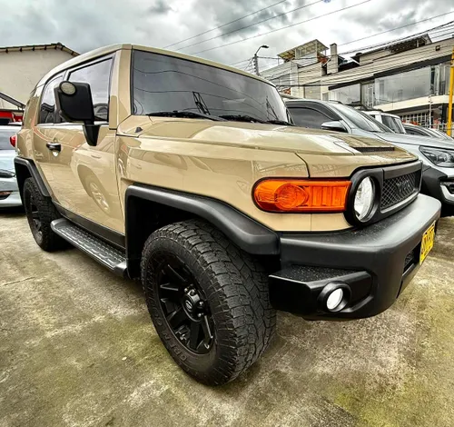 Toyota fj cruiser 2021