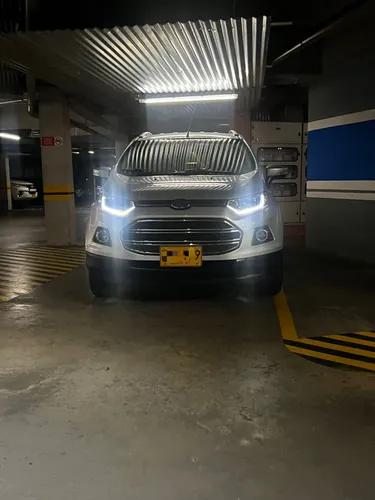 Ford Ecosport TITANIUM LA MÁS FULL