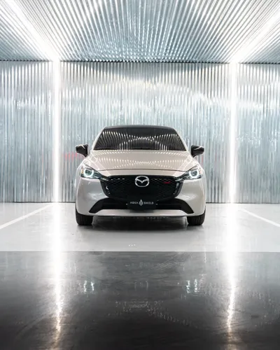 Mazda 2 Grand Touring LX Carbon Edition