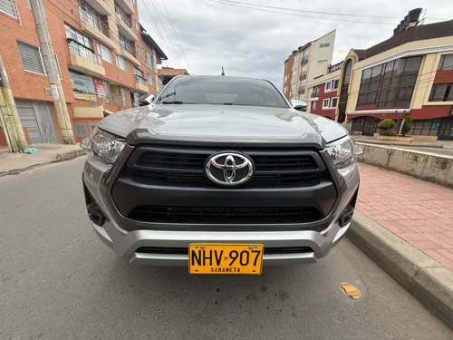 Toyota Hilux 2.4 Diesel 