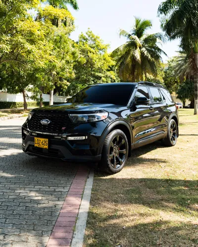 FORD EXPLORER ST 2023 BLINDAJE 2