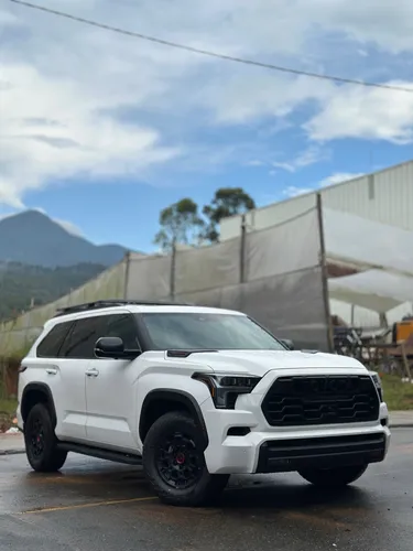 TOYOTA SEQUOIA TRD PRO