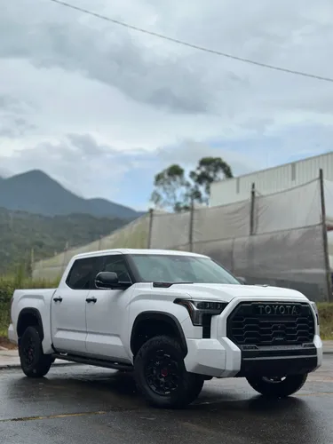 TOYOTA TUNDRA TRD PRO