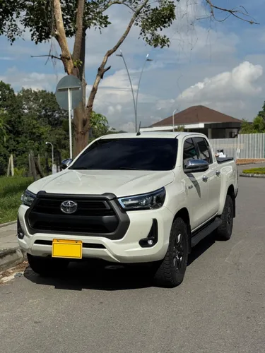 Toyota hilux 2022 2.4 diesel 