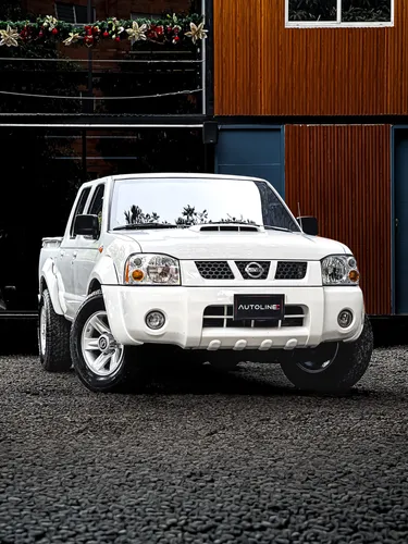 Nissan NP300 Frontier 4x4 B2 2014