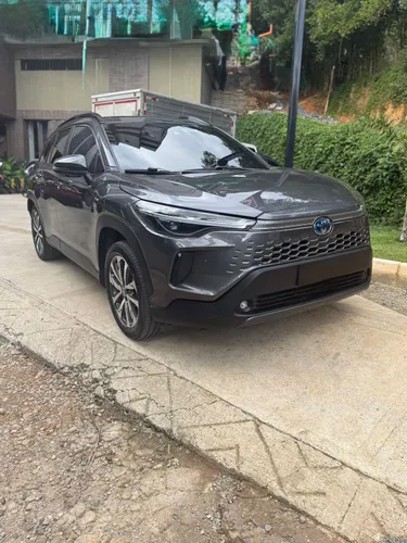 Toyota Corolla cross SEG híbrido 2026
