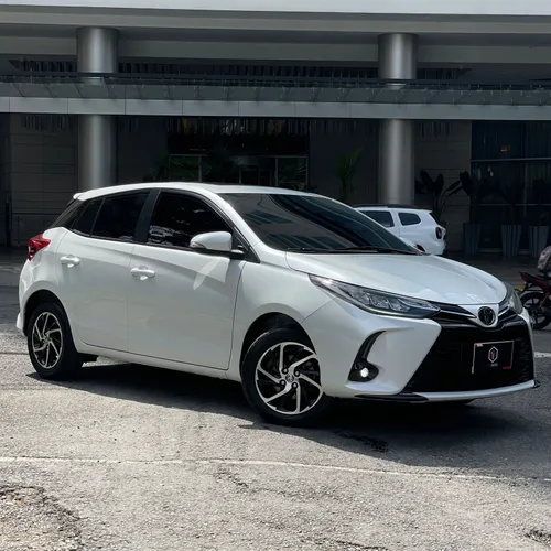 TOYOTA YARIS S B2 2023