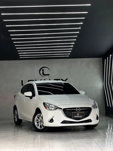 Mazda 2 Touring Sedan